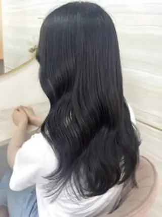 ロング 💜eluあやね💜 🫧カラー・縮毛矯正のヘアスタイル