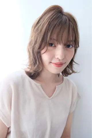 ミディアム カラー 🦖鶴岡 香純🦖のヘアスタイル
