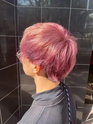 ショート カラー メンズ 岡野 芽依のヘアスタイル