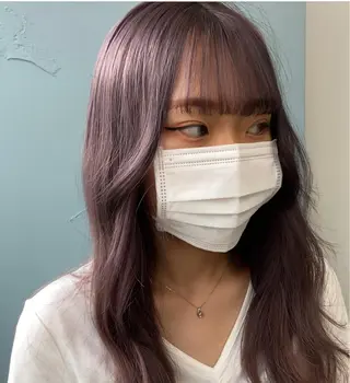 ショート カラー 横尾 歩のヘアスタイル