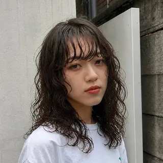 セミロング 🌺盛れる爆ツヤ カラー🌺リオのヘアスタイル