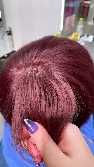 カラー Mii. 内田萌々のヘアスタイル