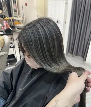 セミロング カラー 指名数No.1 /NAOYAのヘアスタイル
