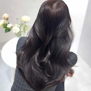 ロング カラー suzuka/透明感 /顔周り/美髪矯正のヘアスタイル