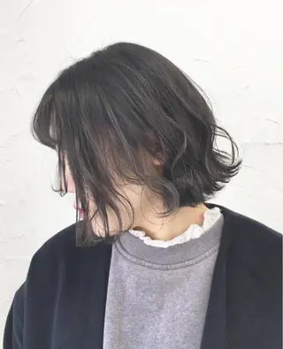 ショート カラー 脱！黒髪 ダブルカラー【上野】のヘアスタイル