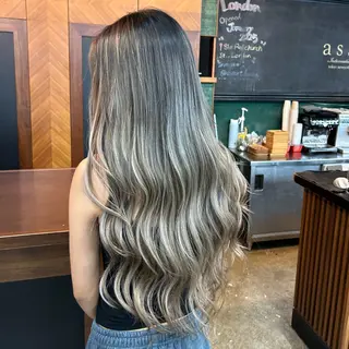 ロング akari ★のヘアスタイル