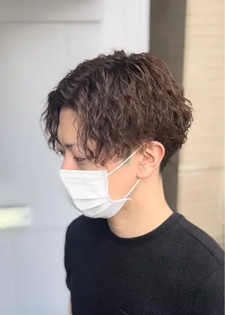 パーマ メンズ 曲がる縮毛矯正 LIBER 岩名のヘアスタイル