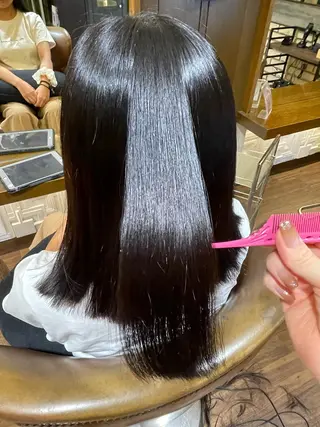 ミディアム 下元 舞香のヘアスタイル