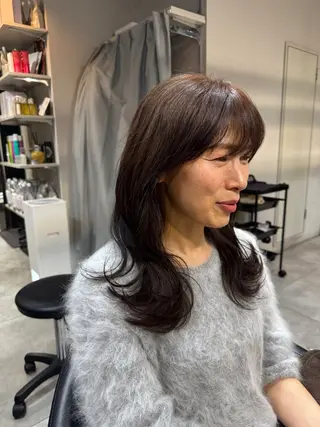 ミディアム カラー 似合う髪型見つけます AYAKAのヘアスタイル