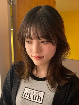 セミロング カラー ヘアアレンジ レイヤーカット パーマ/髪質改善のヘアスタイル
