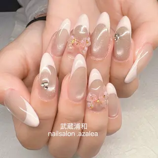 ネイル R inのネイルデザイン