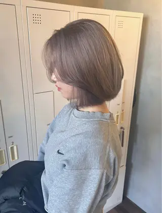 ショート カラー nacoハイトーン ベージュ🎀のヘアスタイル