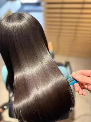 ロング 豊田 俊哉のヘアスタイル