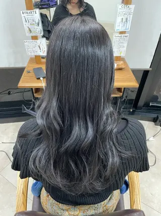 ロング _WHITE 佐伯 碧のヘアスタイル