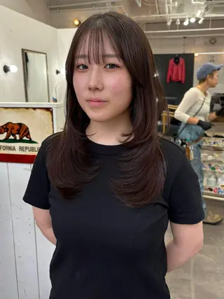 ロング Ann./艶髪 /レイヤーカットのヘアスタイル