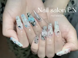 ネイル E.N🦋 長さ出し/持ち込みのネイルデザイン