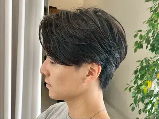 ショート センターパート 韓国ヘア・綾也のヘアスタイル