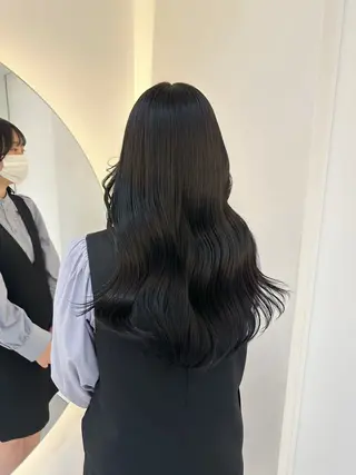 ロング カラー ヘアアレンジ 透明感カラー🩵 レイヤーカットYUIのヘアスタイル
