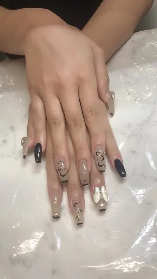 ネイル ✨アン ミユ✨のネイルデザイン