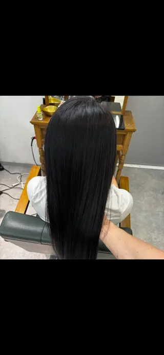 カラー slit RYUSEIのヘアスタイル