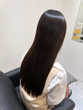 ロング Emuest心斎橋 SAKIのヘアスタイル