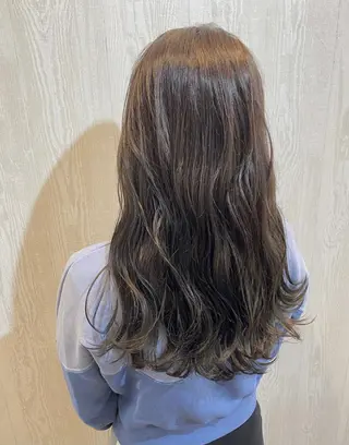 セミロング カラー パーマ メンズ TELA HAIR 副代表 岡田のヘアスタイル