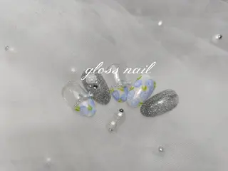 ネイル アヤカ☘️Gloss nailのネイルデザイン