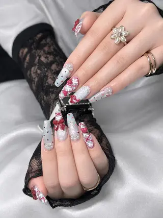 カラー ロング Bling Salonのネイルデザイン