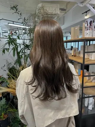 ロング カラー ［HOI］ ユウキのヘアスタイル
