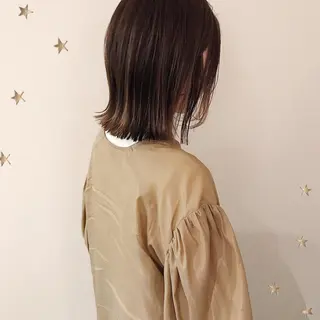 ミディアム 市川 千夏のヘアスタイル