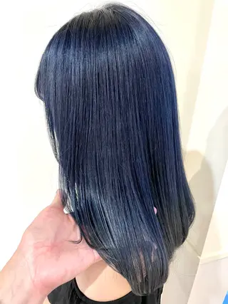 セミロング カラー 《インナーカラー》 YAMADAのヘアスタイル