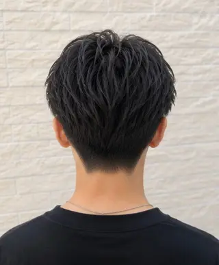 ショート メンズ 【メンズ特化】セン ターパート/保坂太一のヘアスタイル