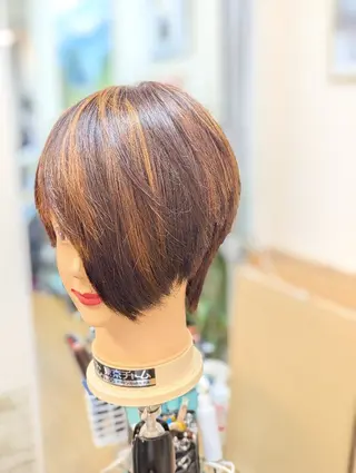 ショート 早坂 繁喜のヘアスタイル