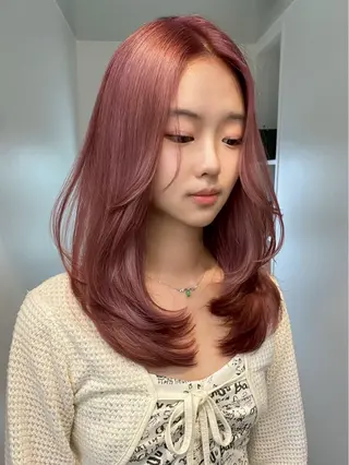 セミロング 原宿 無料カット fifth イノウエのヘアスタイル