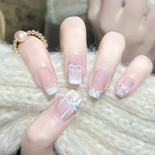 ネイル Blingg NailStudioのネイルデザイン