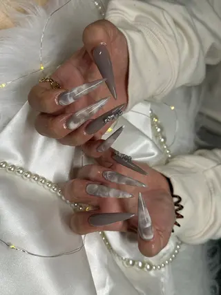 ネイル Nailsalon SKiのネイルデザイン
