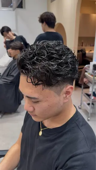ショート パーマ fifth 村田 悠輔のヘアスタイル