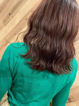 ミディアム カラー JowA✂︎ 目片夏実のヘアスタイル