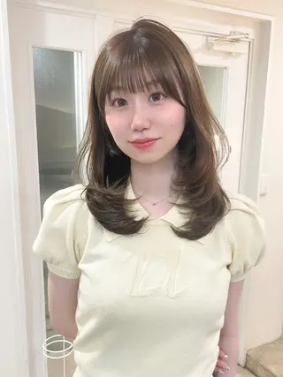ミディアム カラー ミディアム/顔周り/ ベージュ🌼mayuのヘアスタイル