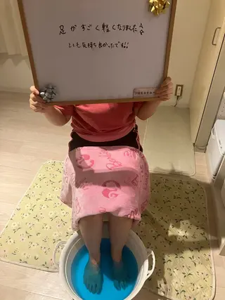 肩こり/むくみ リンパケア専門のエステ・リラクイメージ