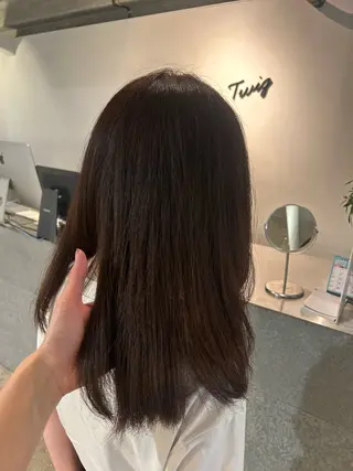 セミロング カラー twig 山田 永嶋芽衣のヘアスタイル