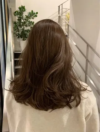 セミロング miu (ミユ)のヘアスタイル