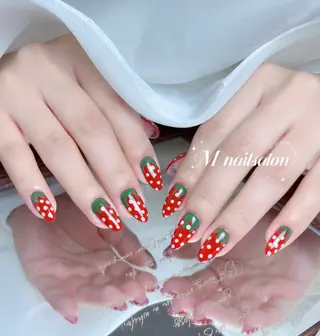 ネイル 🎀M nails✨ ビューティーのネイルデザイン