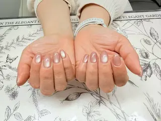 ネイル H1 NAIL エミのネイルデザイン