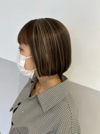 ショート カラー 海外カラー白髪ぼかし ティファニーサユリのヘアスタイル