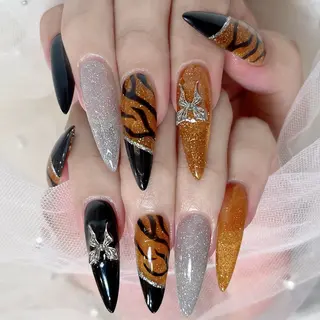 ミディアム Chiin Nailのネイルデザイン