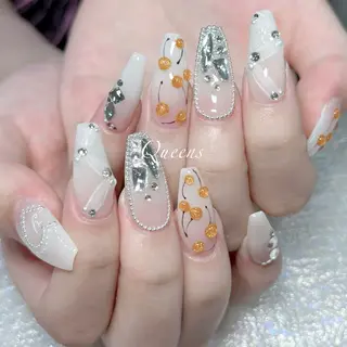 ネイル Queens 榊 まおのネイルデザイン