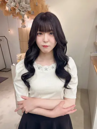 ロング NANAKA𝜗𝜚 〜vince〜のヘアスタイル