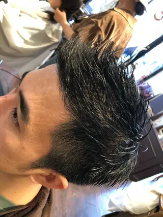 ショート メンズ 小山 真弥のヘアスタイル