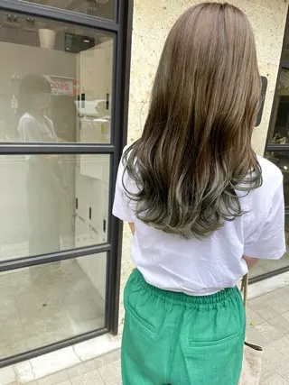 ロング カラー ハイライトが 得意なニキです😊のヘアスタイル